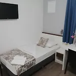 迪娜酒店 4* Međugorje