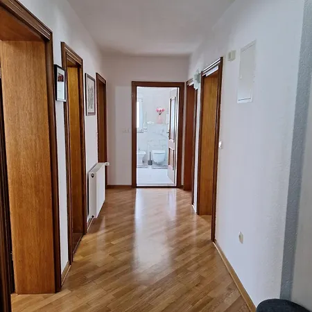 Dina 4* Međugorje