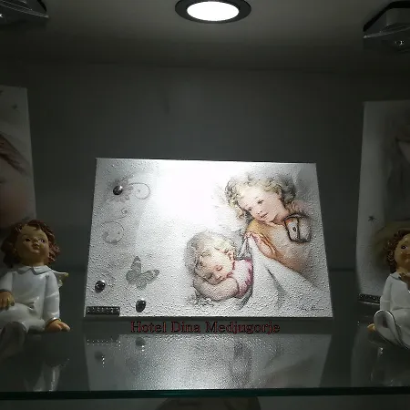 Dina 호텔